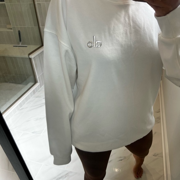ALO Yoga White Crewneck Sweatshirt - Picture 4 of 5